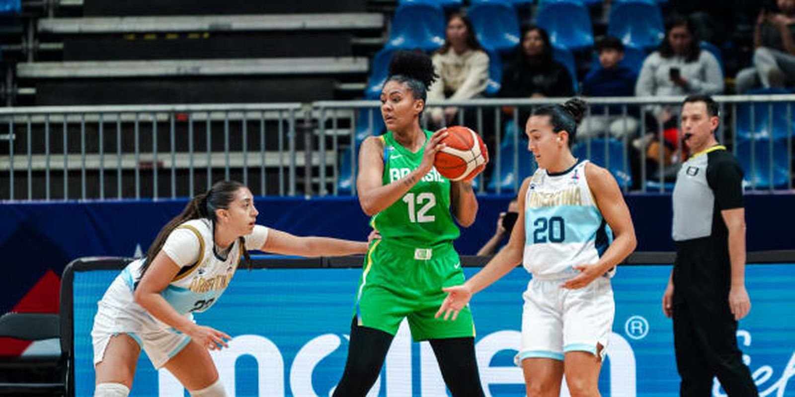 Seleção brasileira estreia na AmericupW 2025 com vitória sobre a Argentina