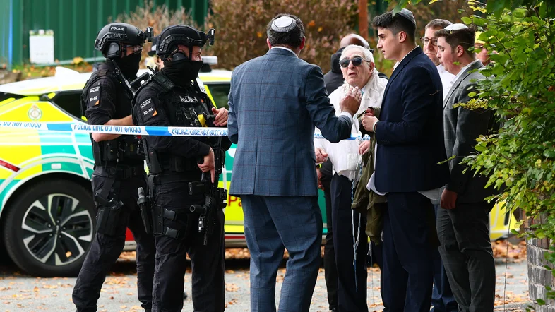 Ataque terrorista em sinagoga de Manchester deixa dois mortos