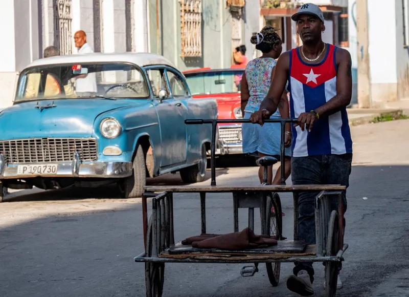 Sob pressão econômica, Cuba amplia abertura ao investimento estrangeiro
