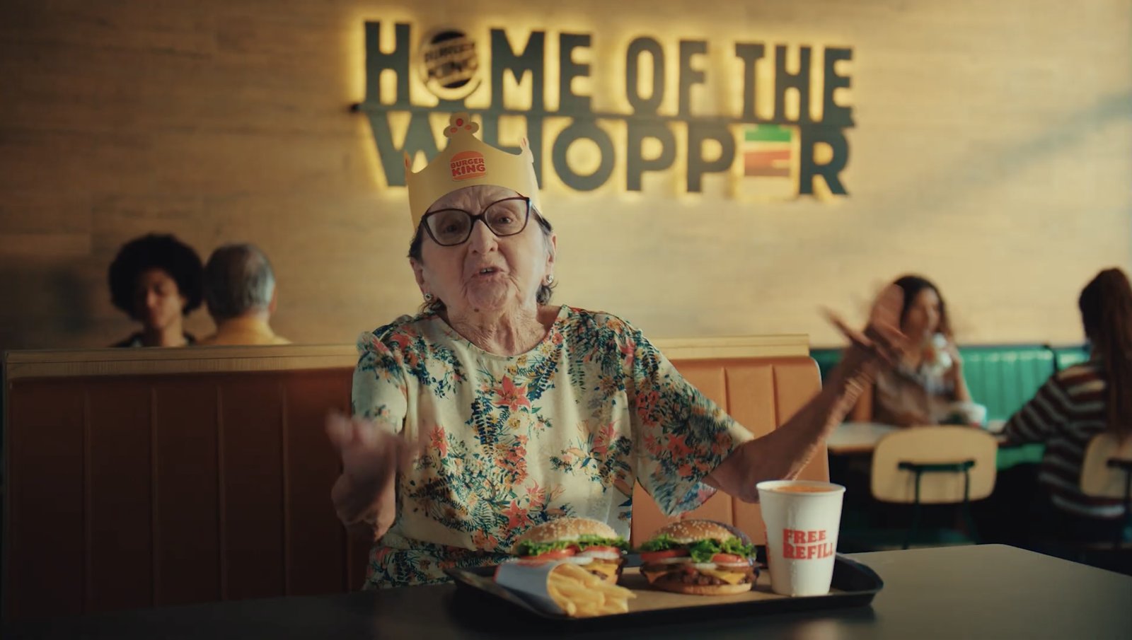 Tânia Maria convoca torcida pelo cinema nacional em campanha do Burger King