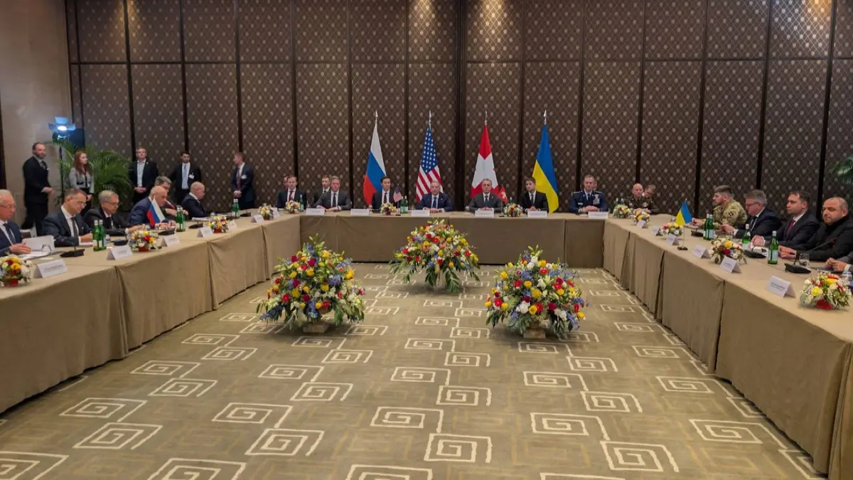 Ucrânia e Rússia iniciam negociações de paz em Genebra