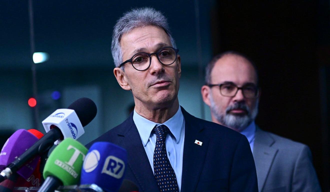 Zema apresenta pedido de impeachment contra Alexandre de Moraes no Senado