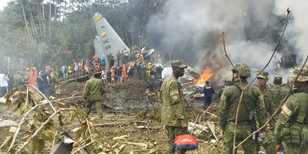 Queda de avião militar deixa ao menos 34 mortos na Colômbia