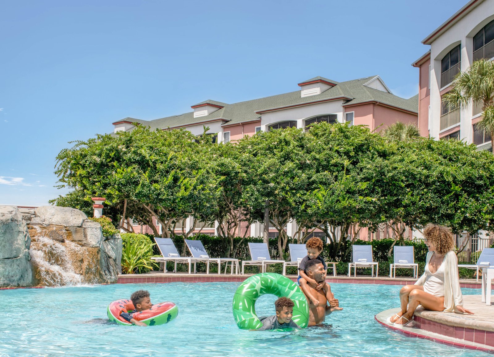 Dia das Mães impulsiona procura por hospedagens e reforça tendência de experiências em família 