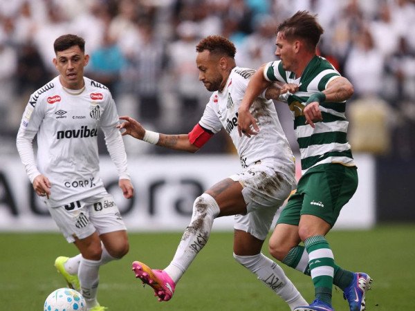 Coritiba ofusca festa para Neymar e derrota Santos pelo Brasileirão