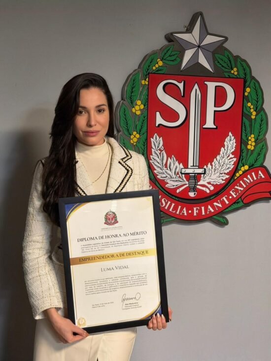 Luma Vidal é homenageada na Alesp em evento que celebra o empreendedorismo paulista