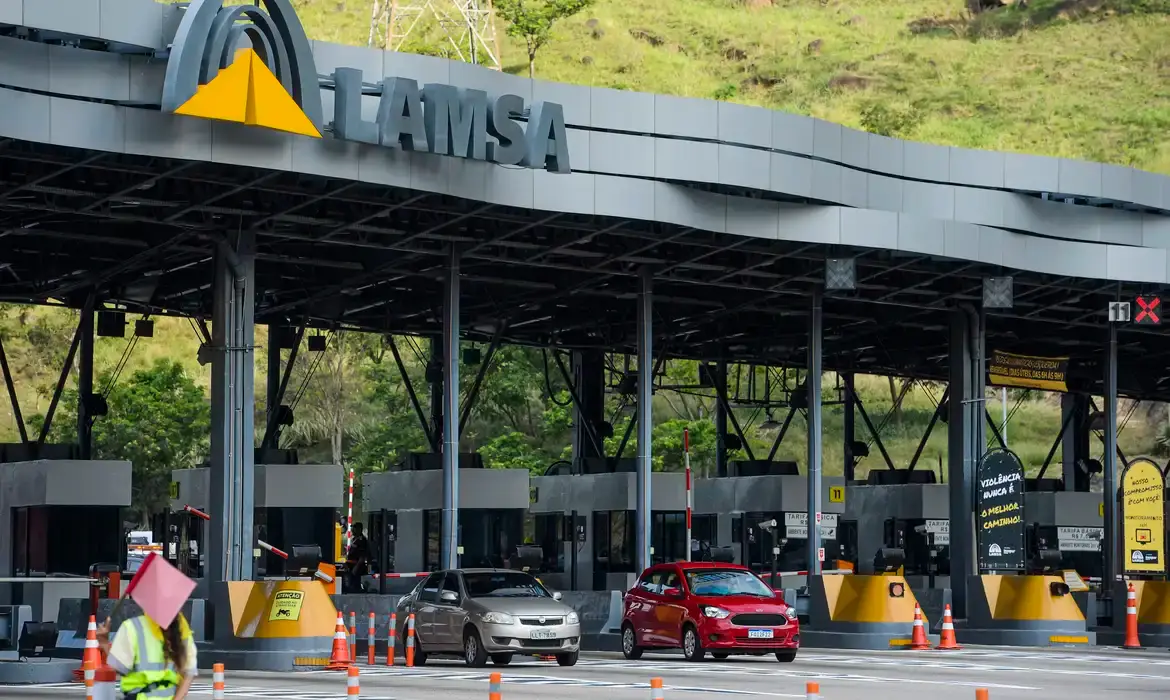 Reajuste dos pedágios entra em vigor em São Paulo; confira as rodovias com novas tarifas
