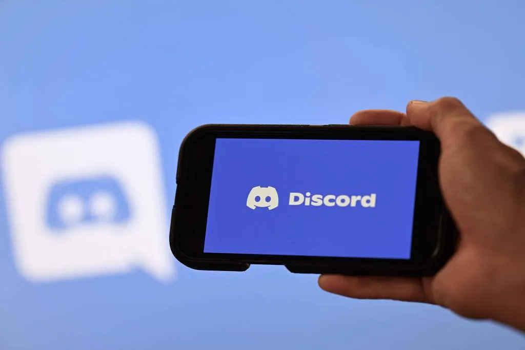 Justiça manda Discord reforçar proteção de crianças e adolescentes sob pena de multa de R$100 mil por dia